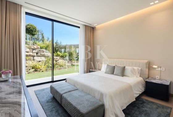 Villa · Available - Málaga