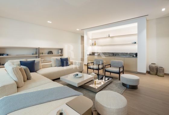 Villa · Available - Málaga