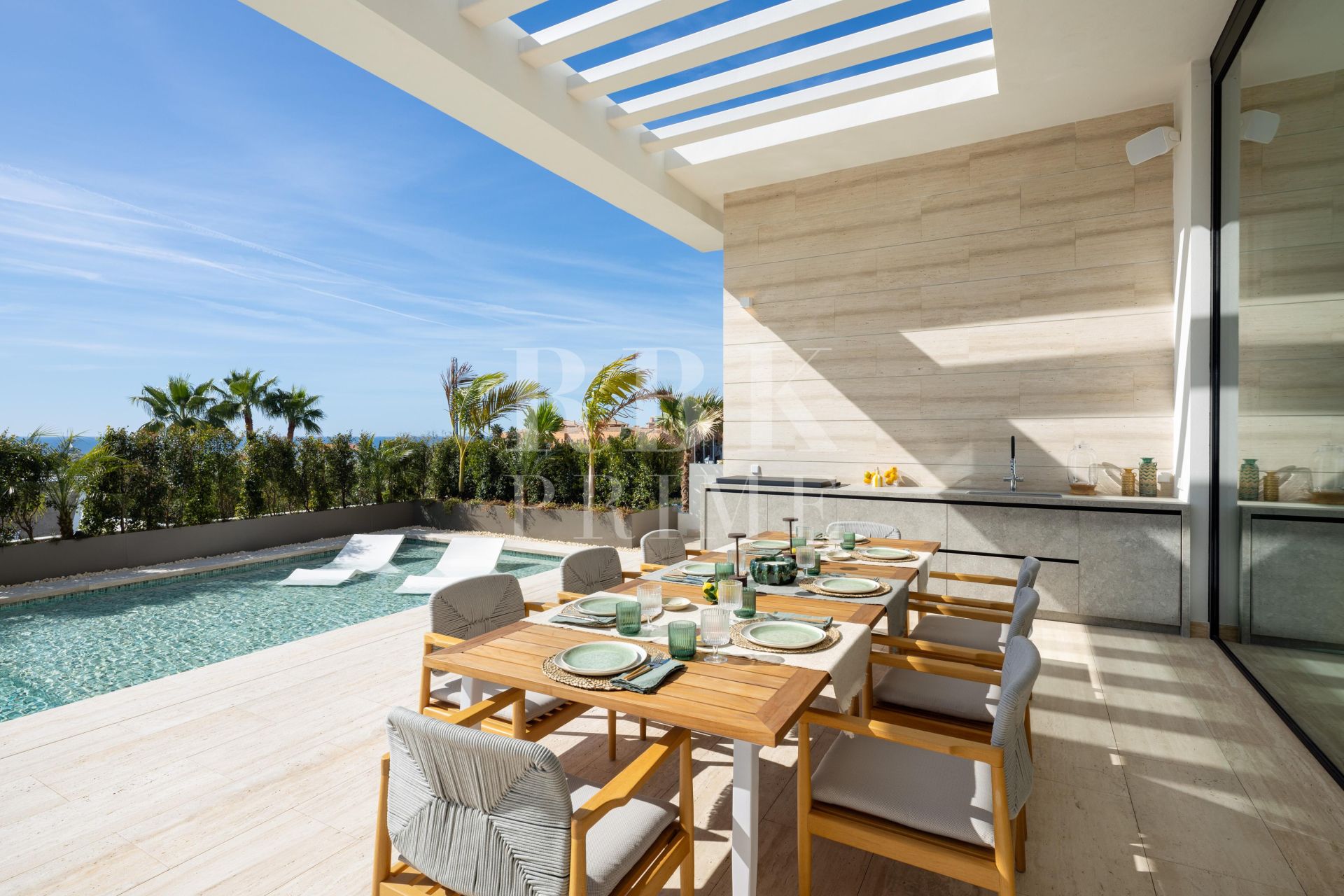 Available - Villa - Málaga - Costa del Sol
