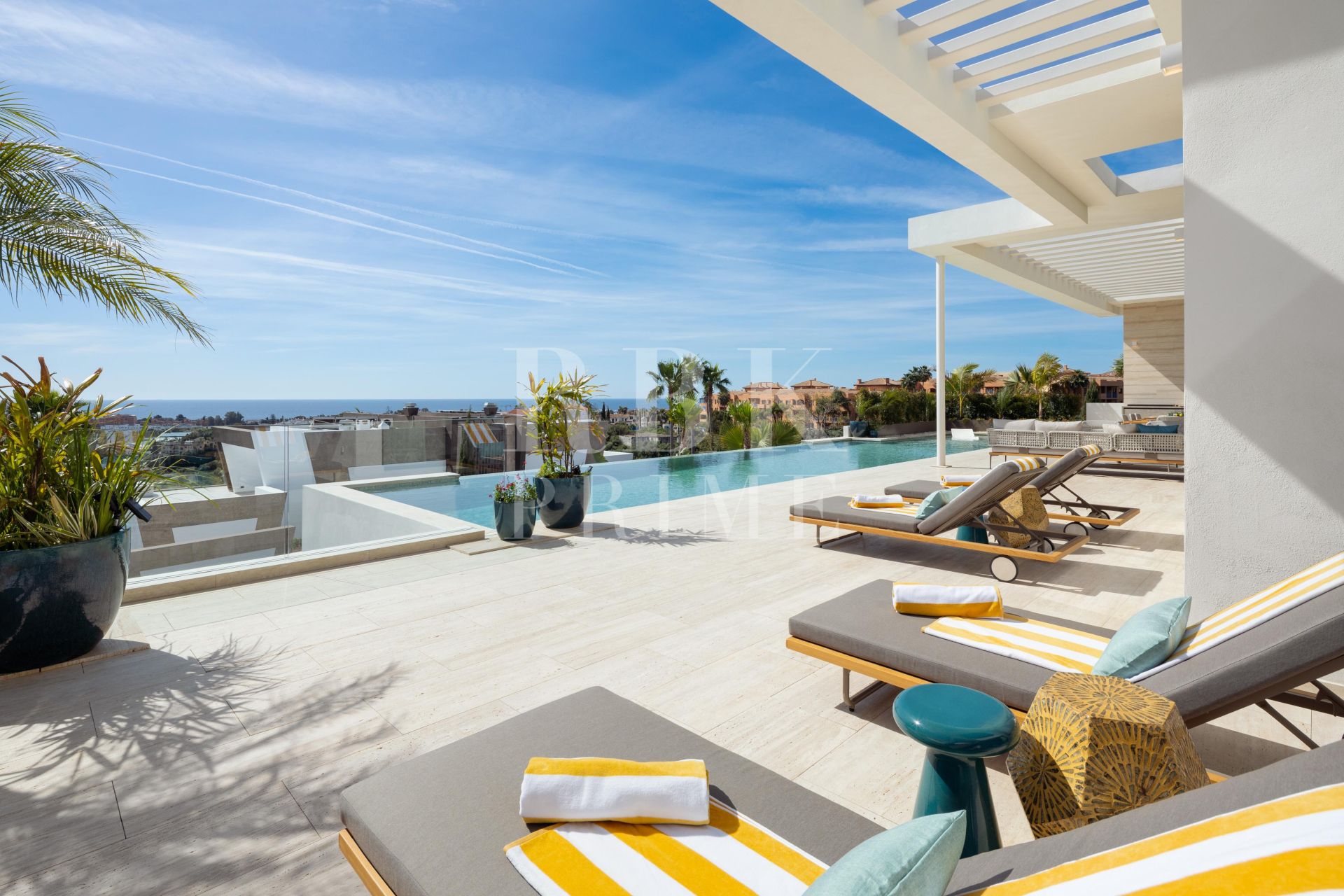 Available - Villa - Málaga - Costa del Sol