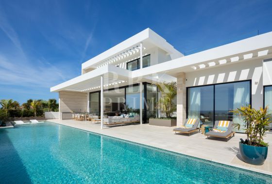 Villa · Available - Málaga