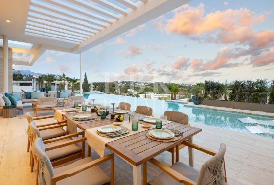 Villa · Available - Málaga