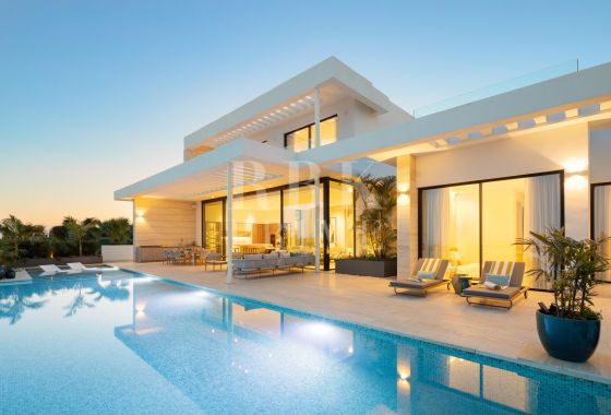 Villa · Available - Málaga