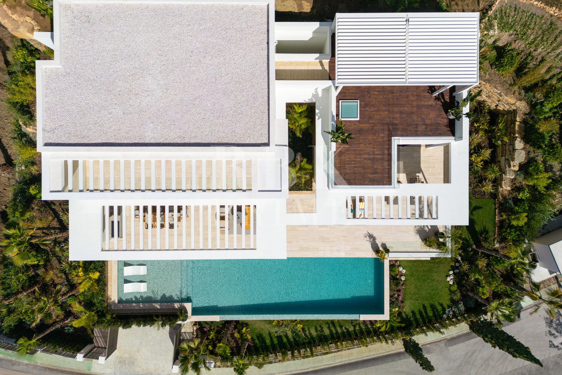 Available - Villa - Málaga - Costa del Sol