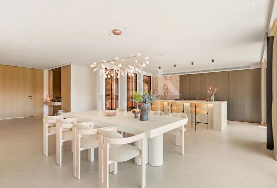 Villa · Available - Málaga