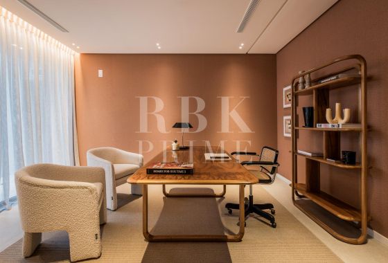 Villa · Available - Málaga