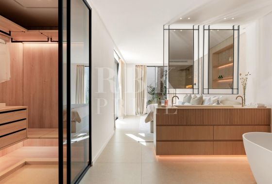Villa · Available - Málaga