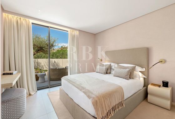 Villa · Available - Málaga
