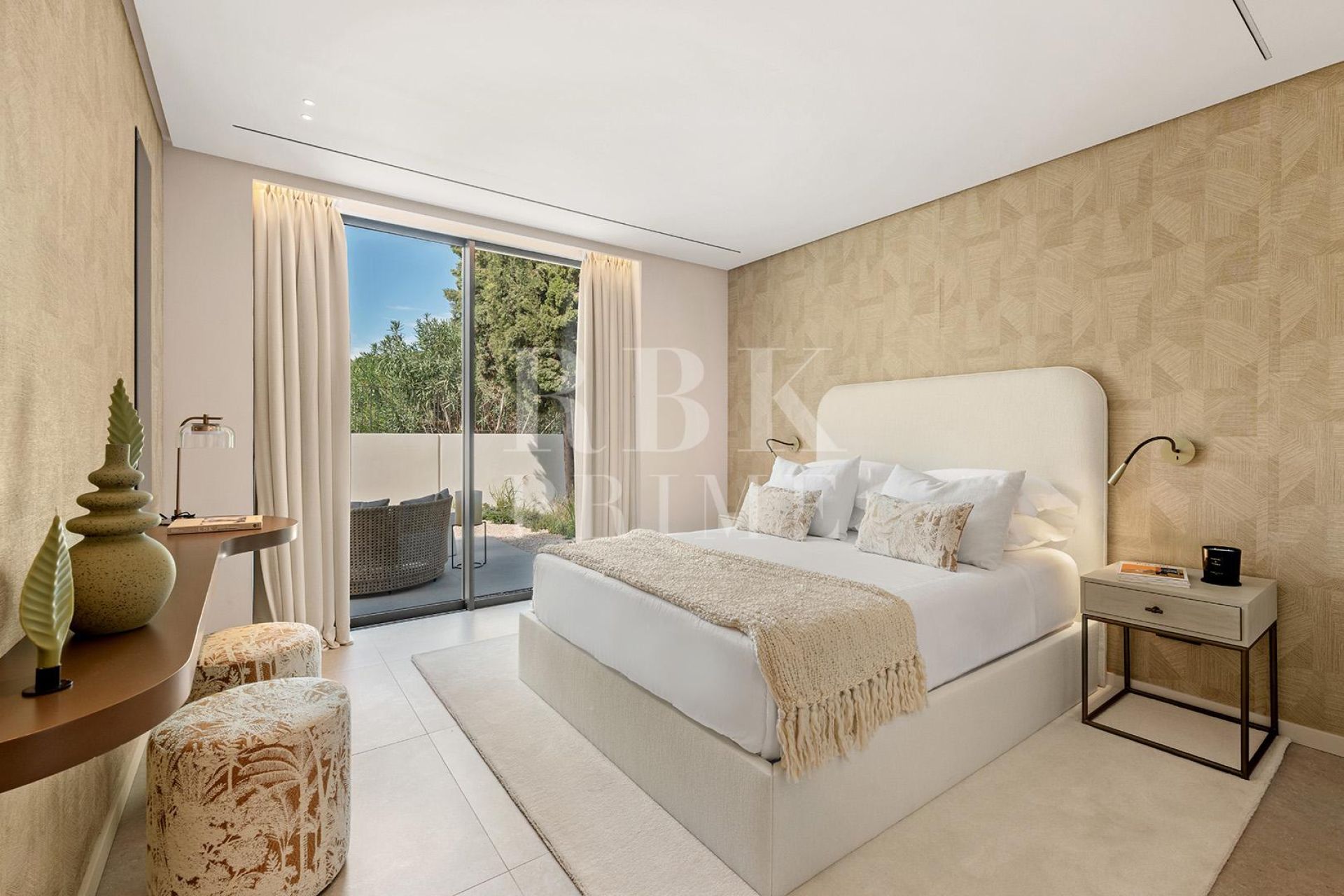 Available - Villa - Málaga - Costa del Sol