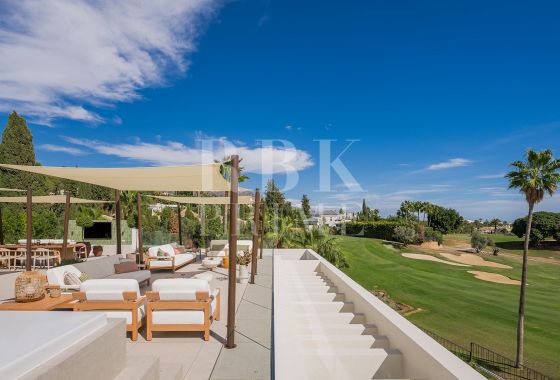 Villa · Available - Málaga