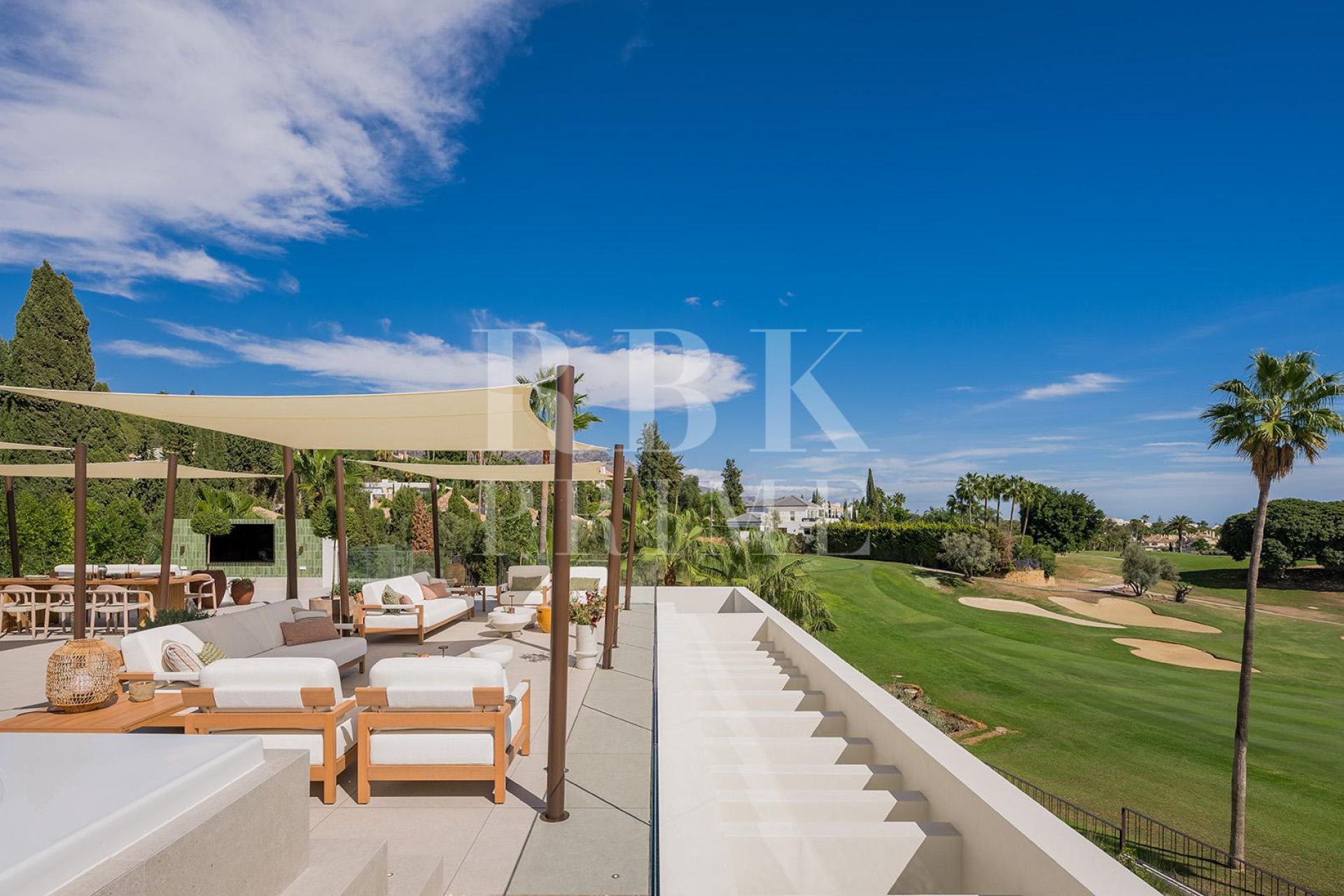 Available - Villa - Málaga - Costa del Sol