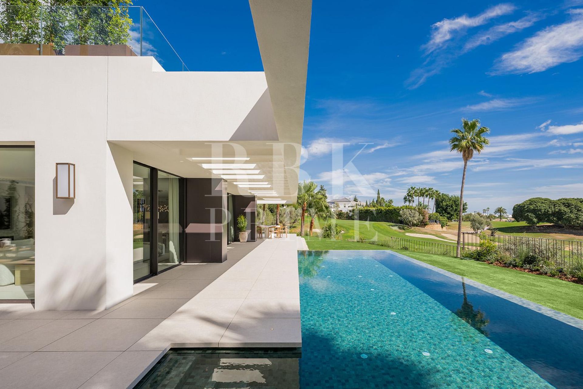 Available - Villa - Málaga - Costa del Sol