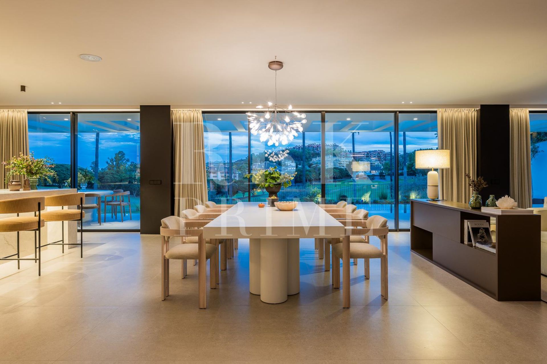 Available - Villa - Málaga - Costa del Sol