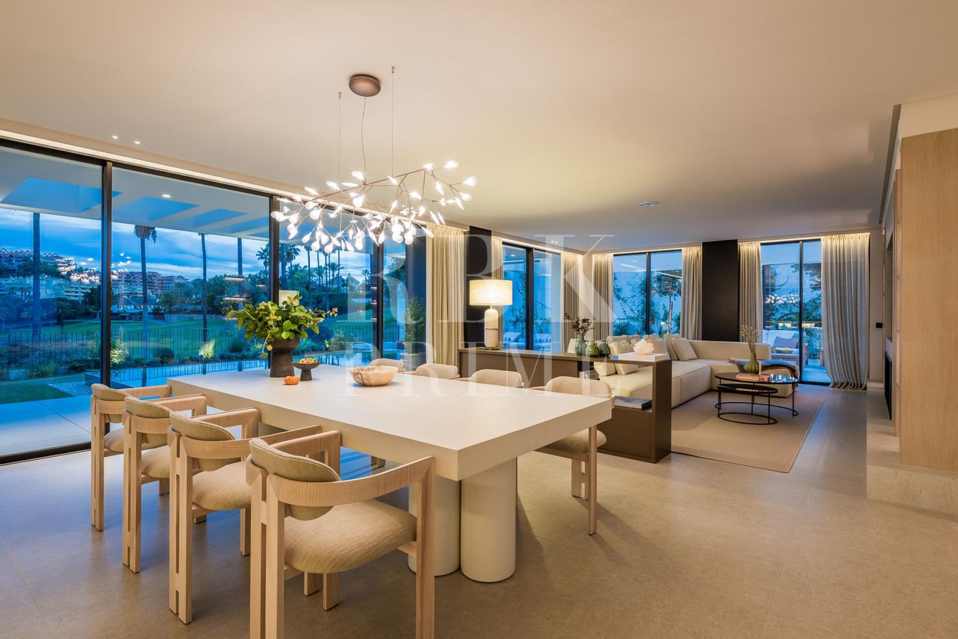 Available - Villa - Málaga - Costa del Sol