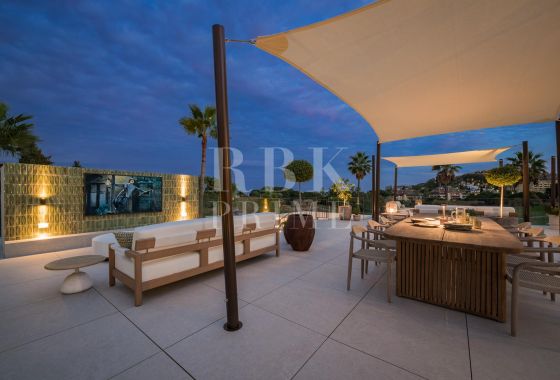 Villa · Available - Málaga
