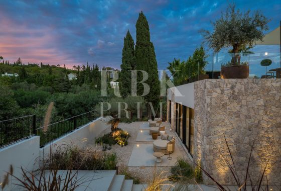 Villa · Available - Málaga
