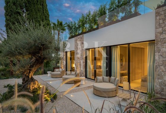 Villa · Available - Málaga
