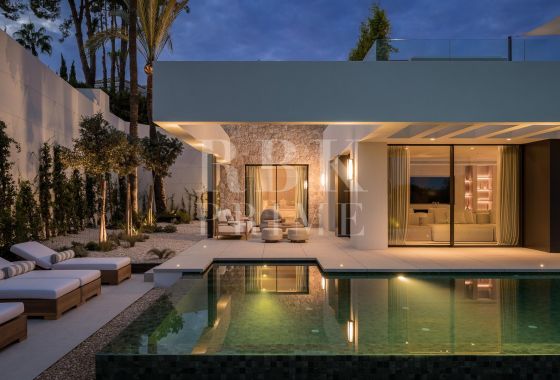 Villa · Available - Málaga