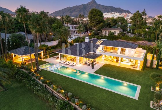 Available - Villa - Málaga - Costa del Sol