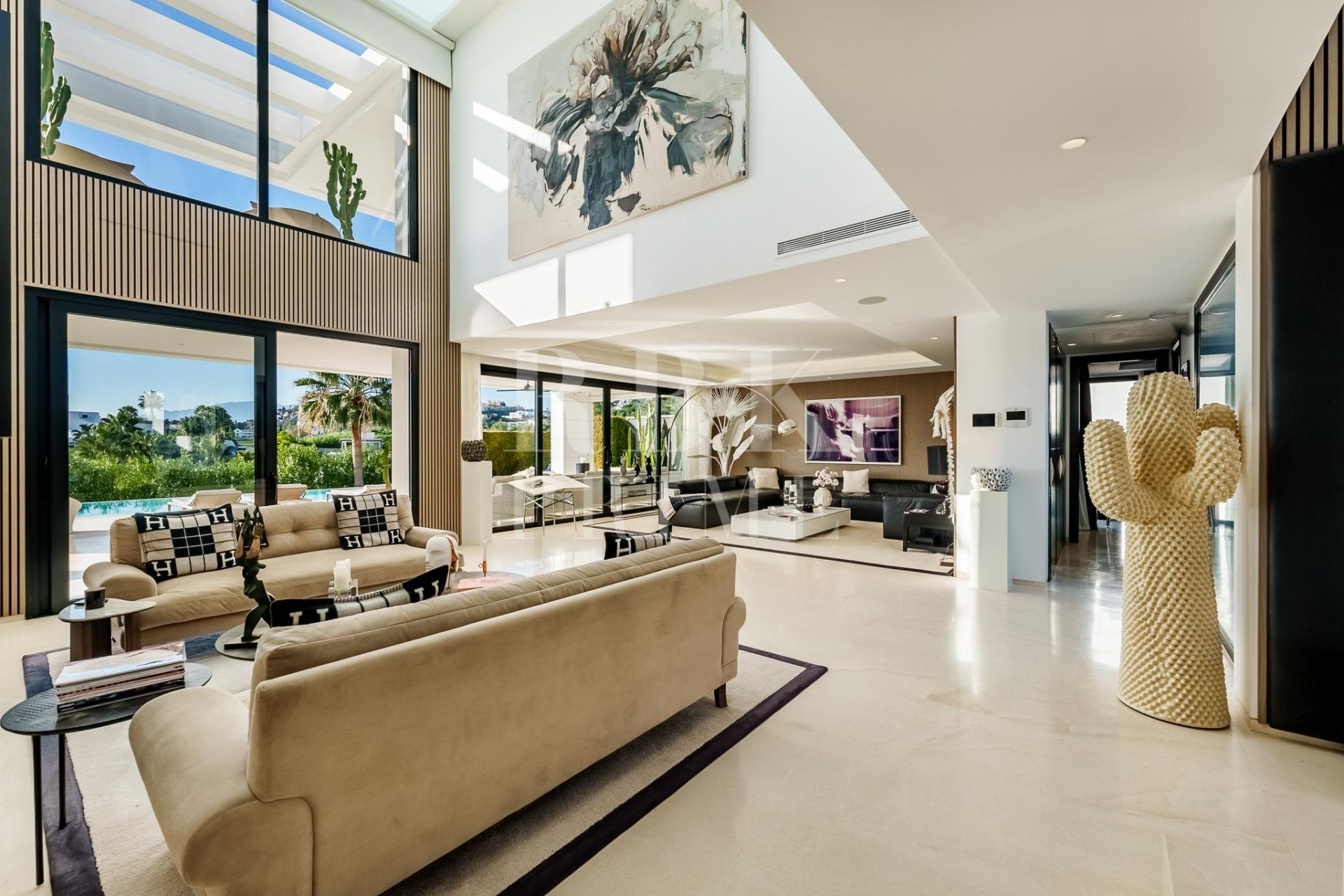 Available - Villa - Málaga - Costa del Sol