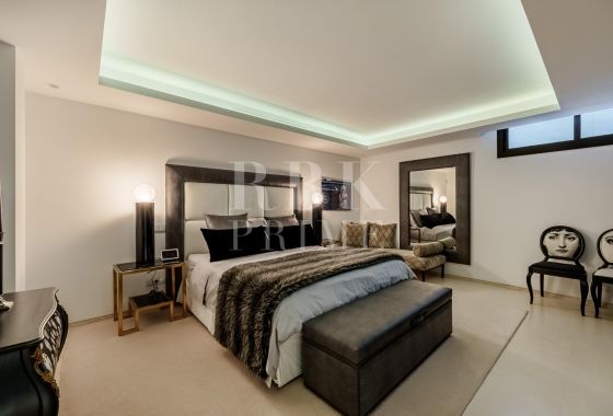 Villa · Available - Málaga