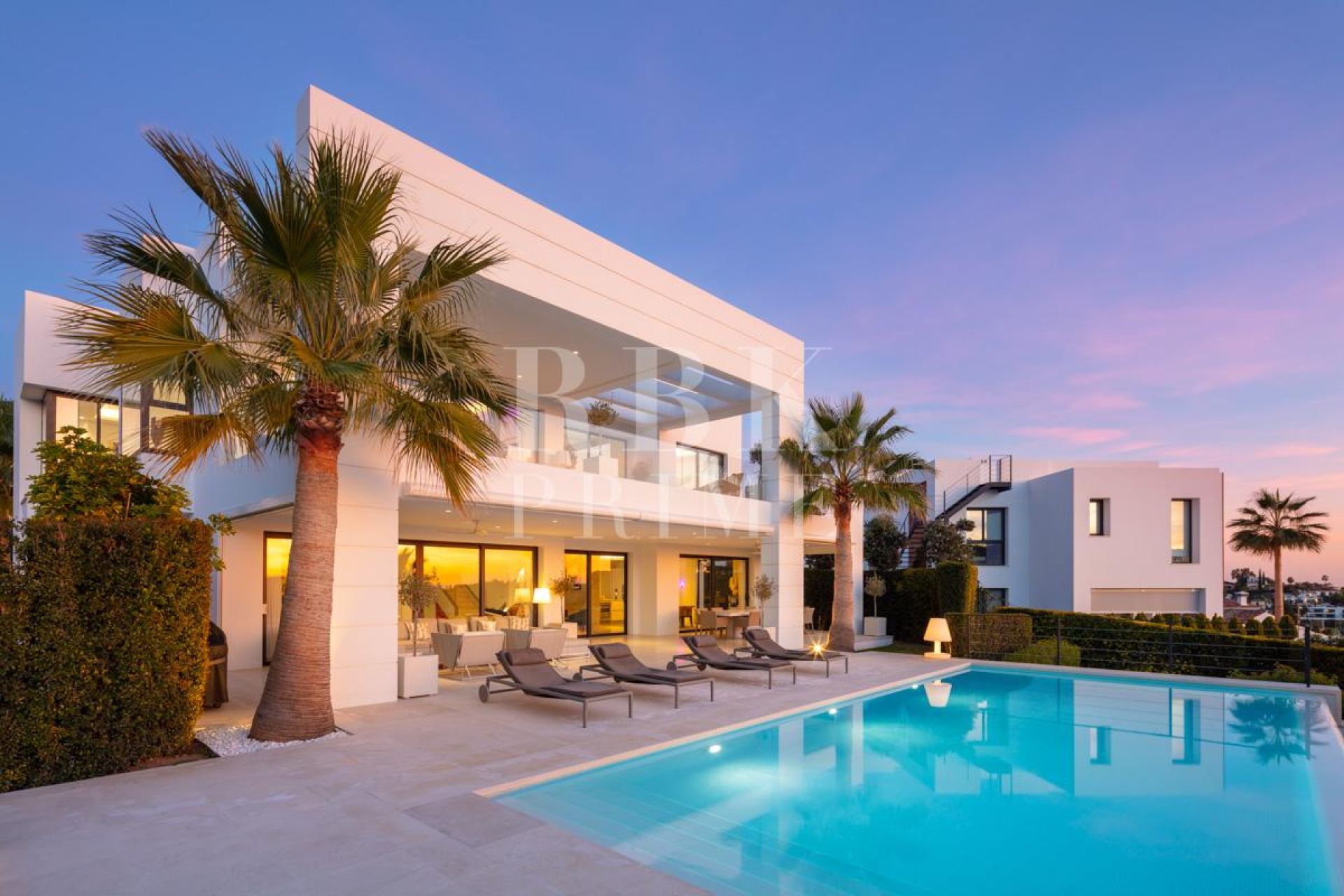 Available - Villa - Málaga - Costa del Sol