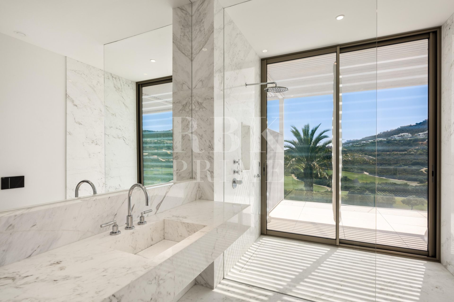 Available - Villa - Málaga - Costa del Sol