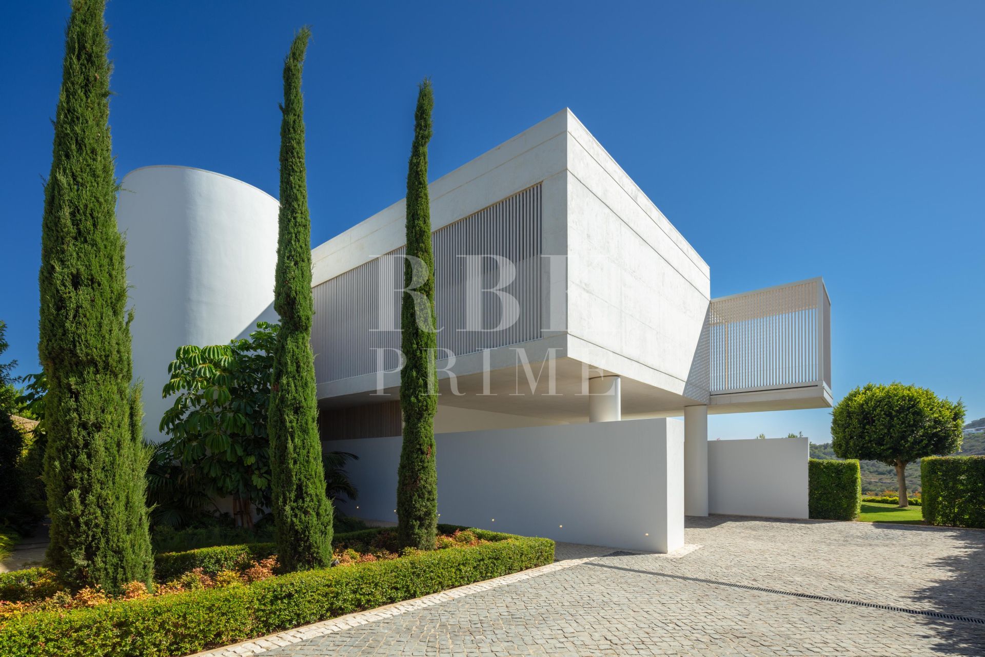 Available - Villa - Málaga - Costa del Sol