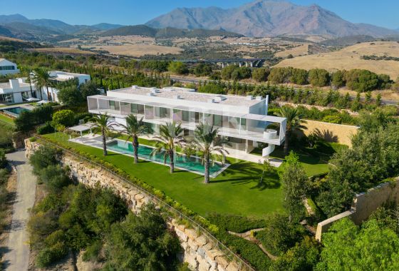 Villa · Available - Málaga
