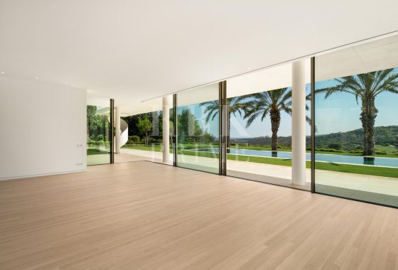 Villa · Available - Málaga