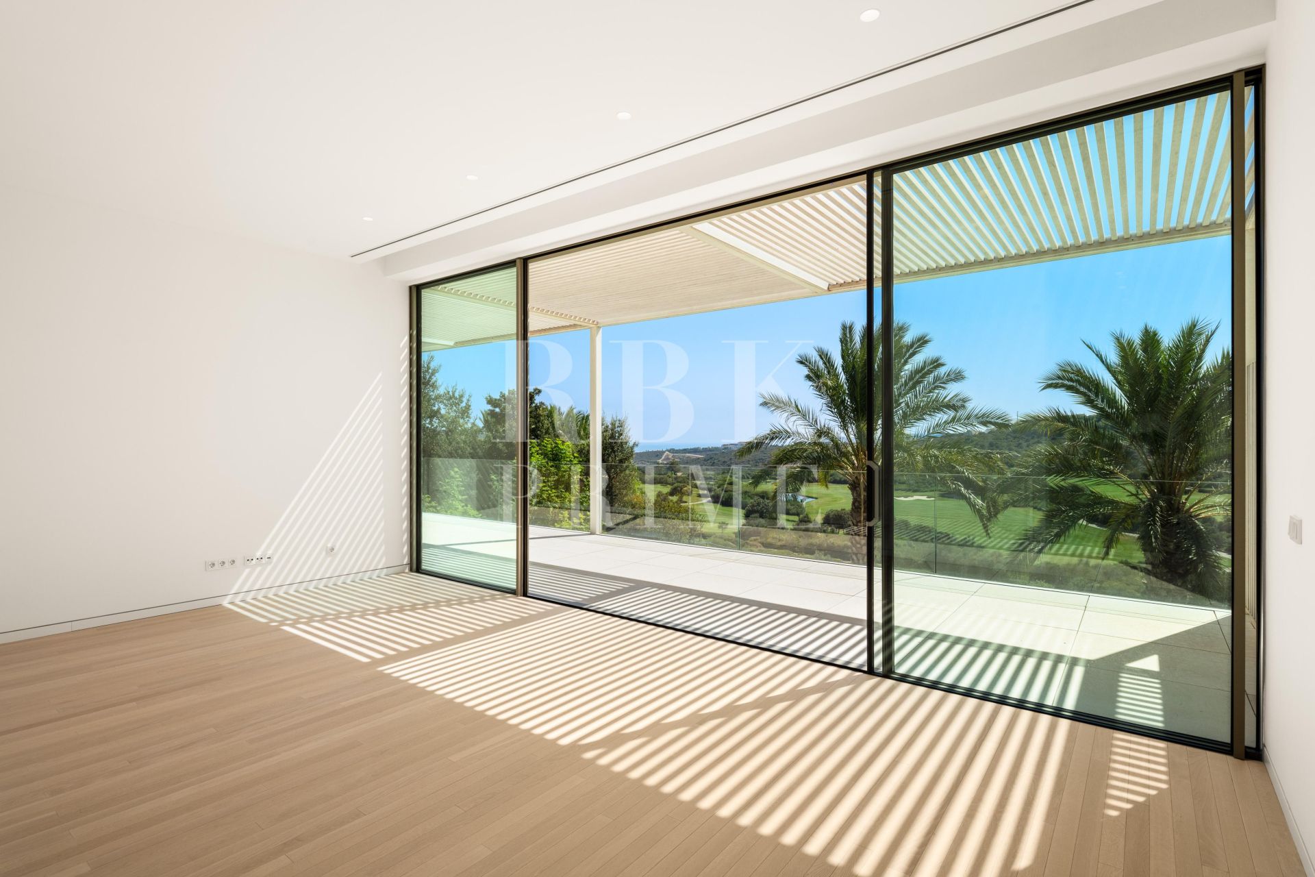 Available - Villa - Málaga - Costa del Sol