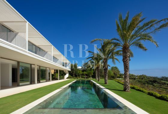 Villa · Available - Málaga