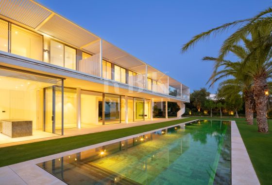 Villa · Available - Málaga