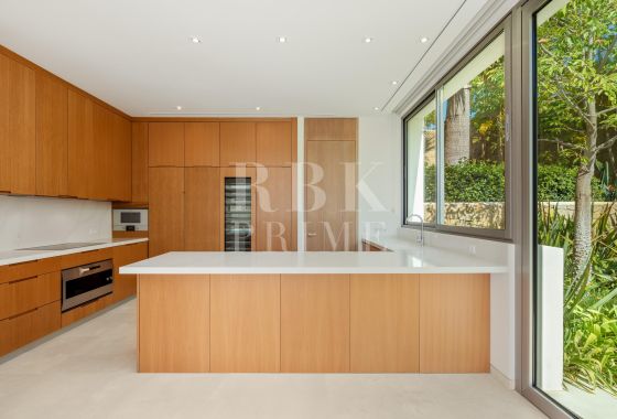 Available - Villa - Málaga - Costa del Sol