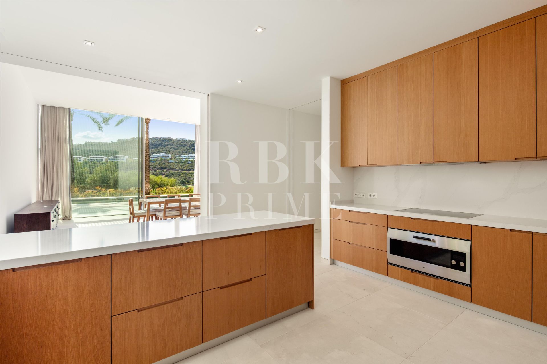 Available - Villa - Málaga - Costa del Sol