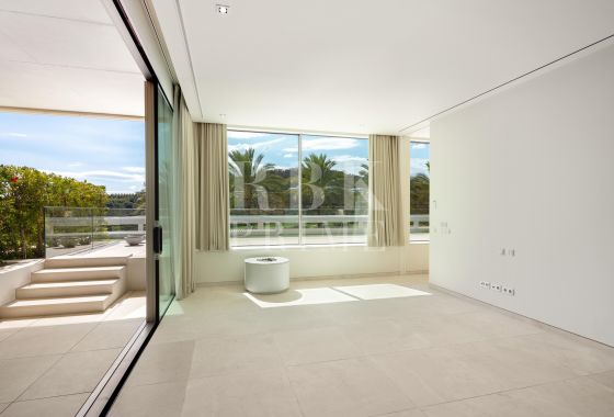 Available - Villa - Málaga - Costa del Sol