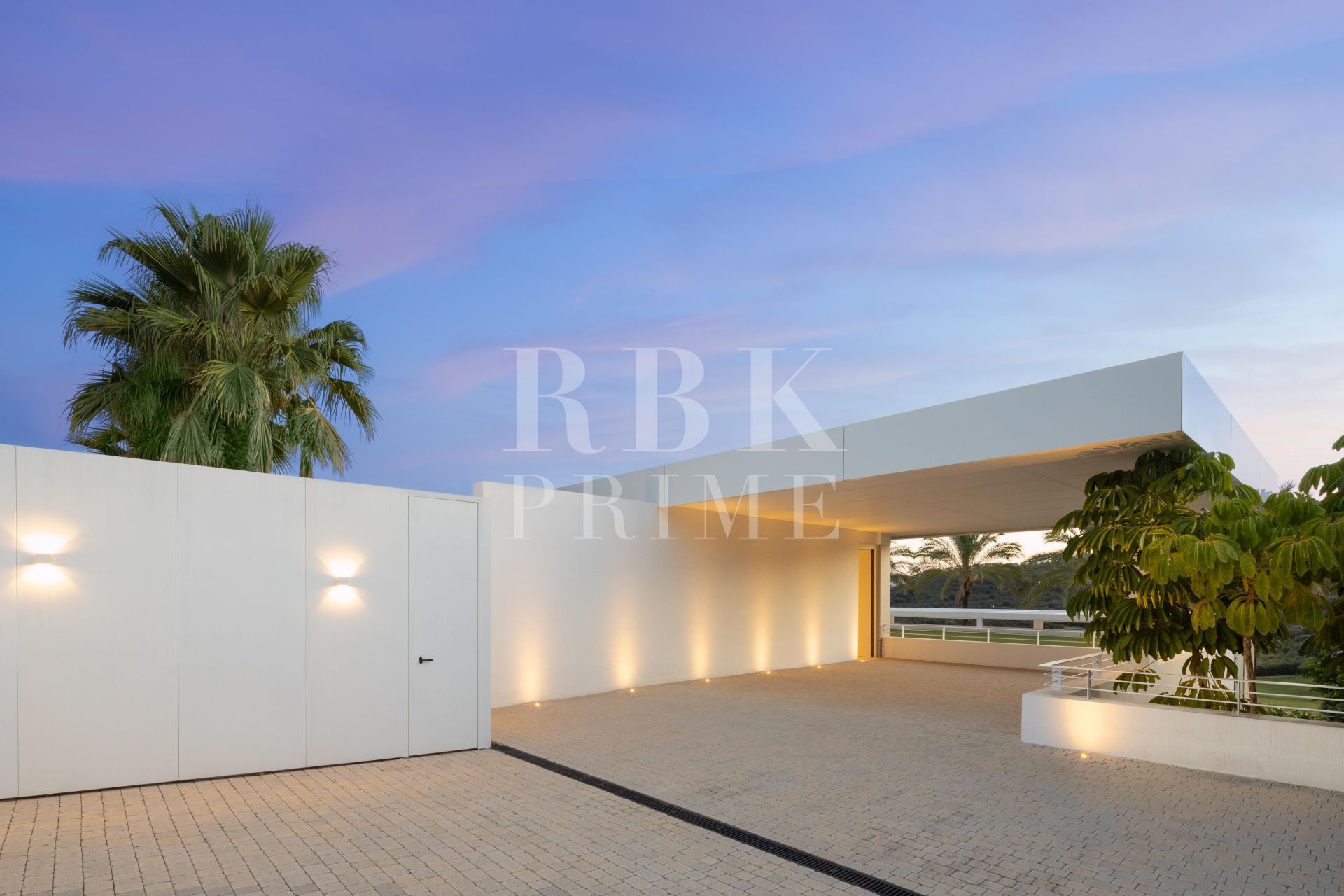 Available - Villa - Málaga - Costa del Sol