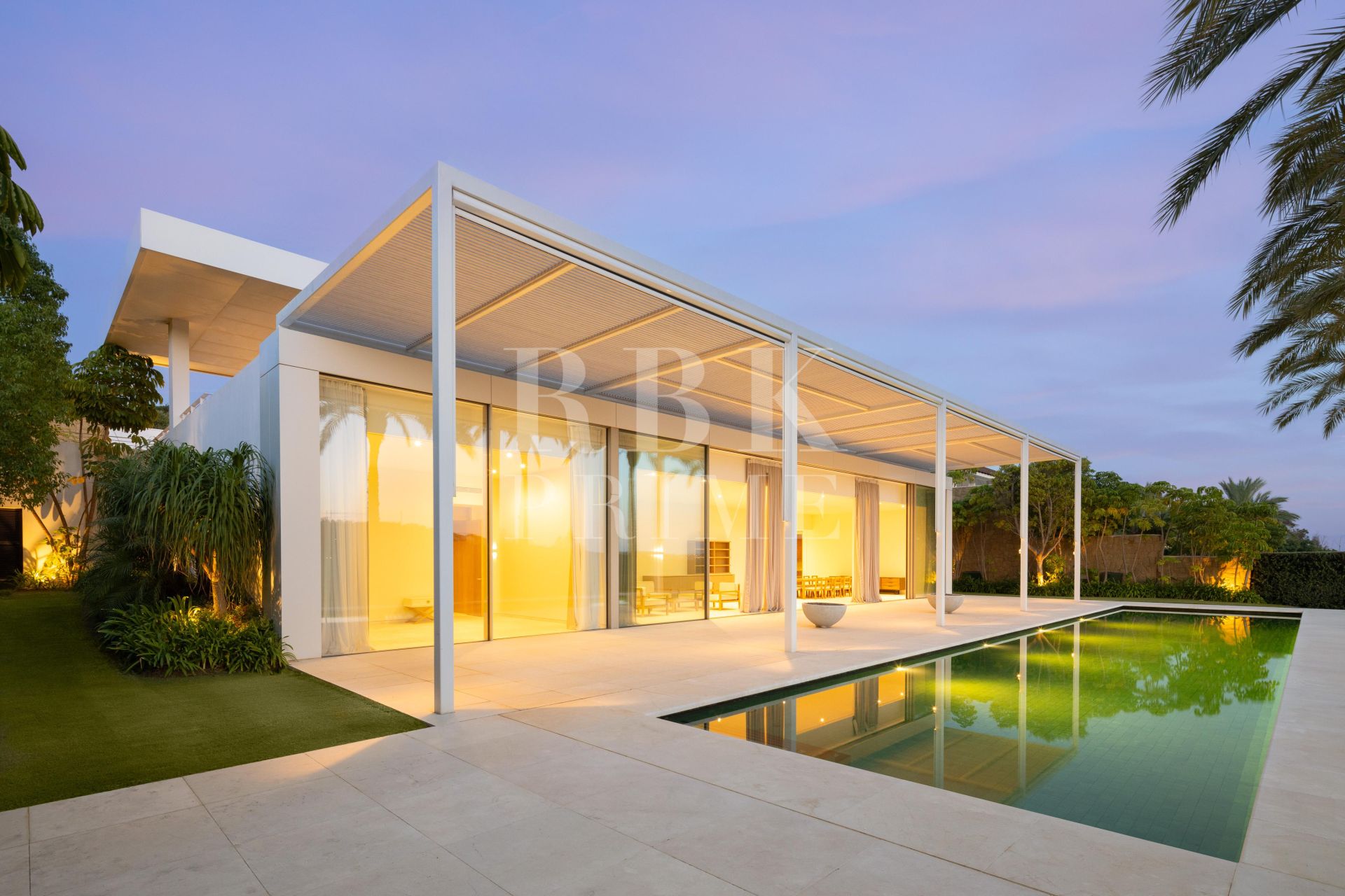 Available - Villa - Málaga - Costa del Sol
