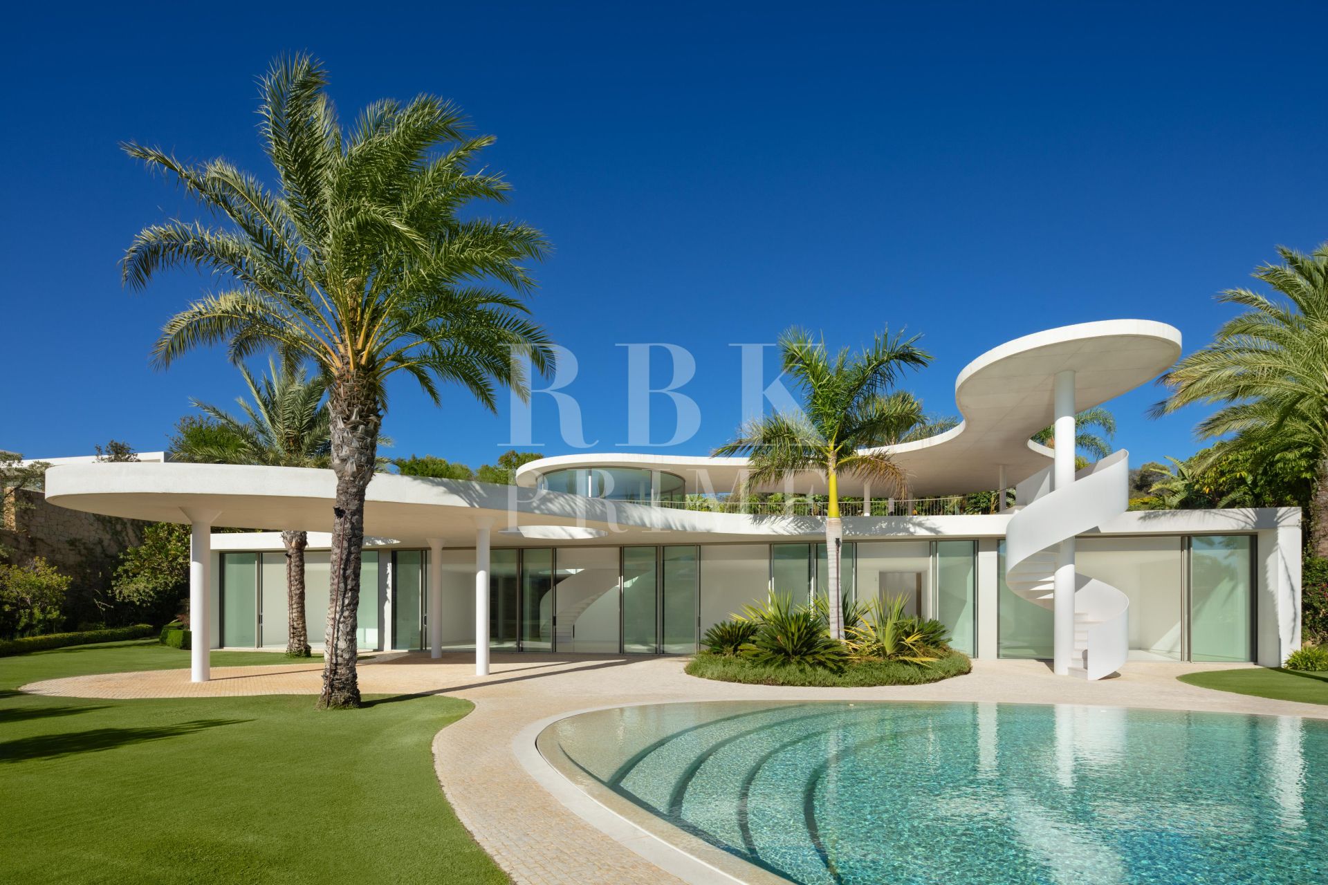 Available - Villa - Málaga - Costa del Sol