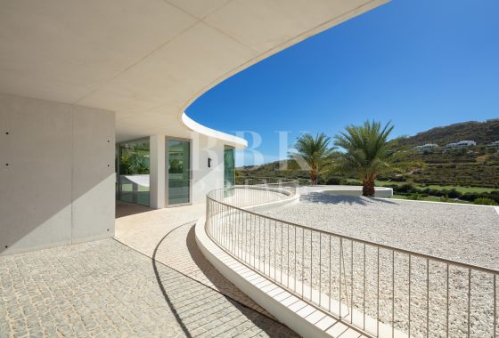 Villa · Available - Málaga