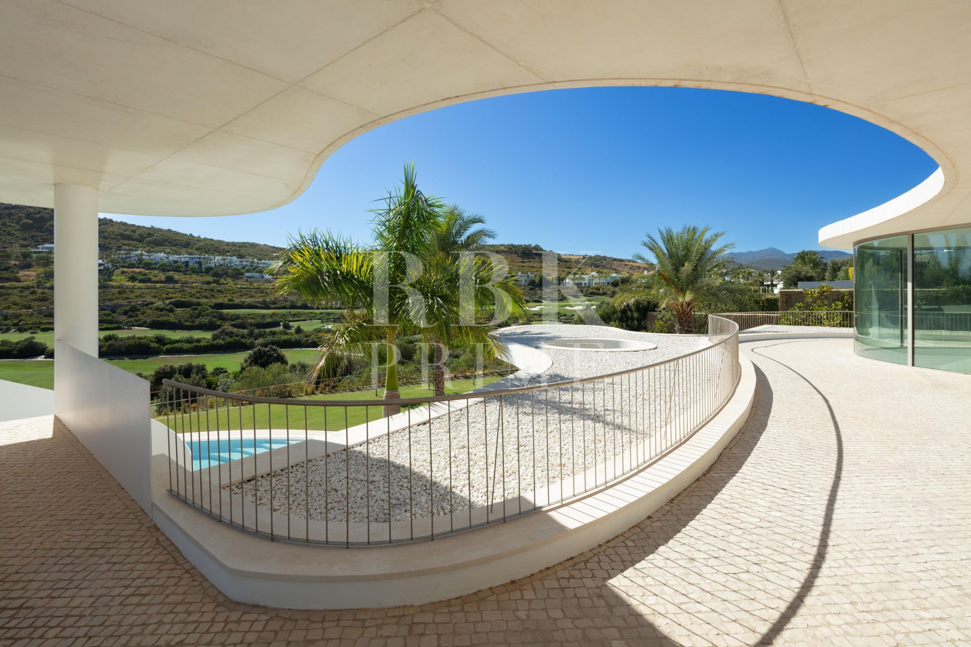 Available - Villa - Málaga - Costa del Sol