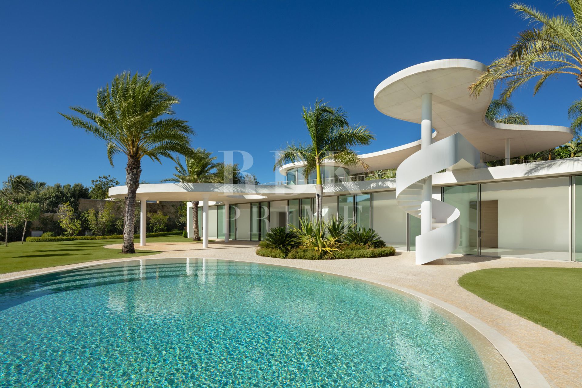 Available - Villa - Málaga - Costa del Sol