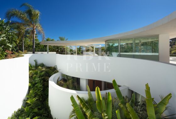Villa · Available - Málaga