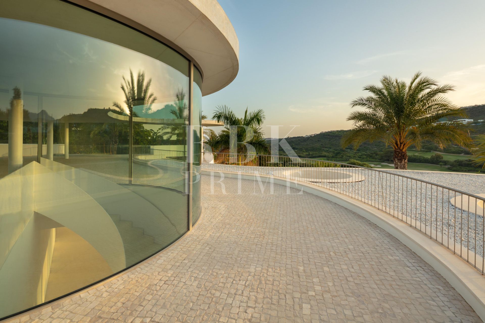 Available - Villa - Málaga - Costa del Sol