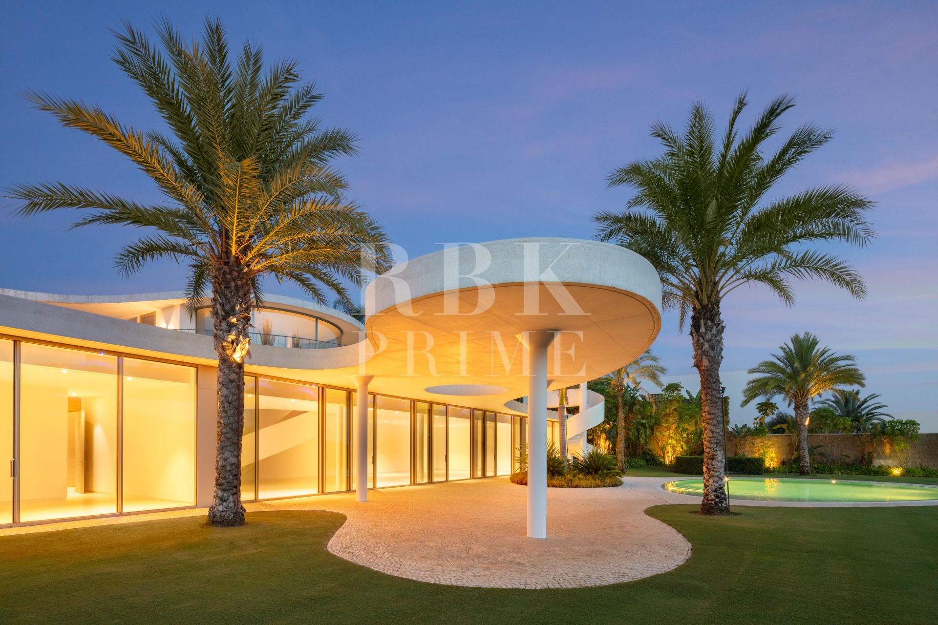 Available - Villa - Málaga - Costa del Sol