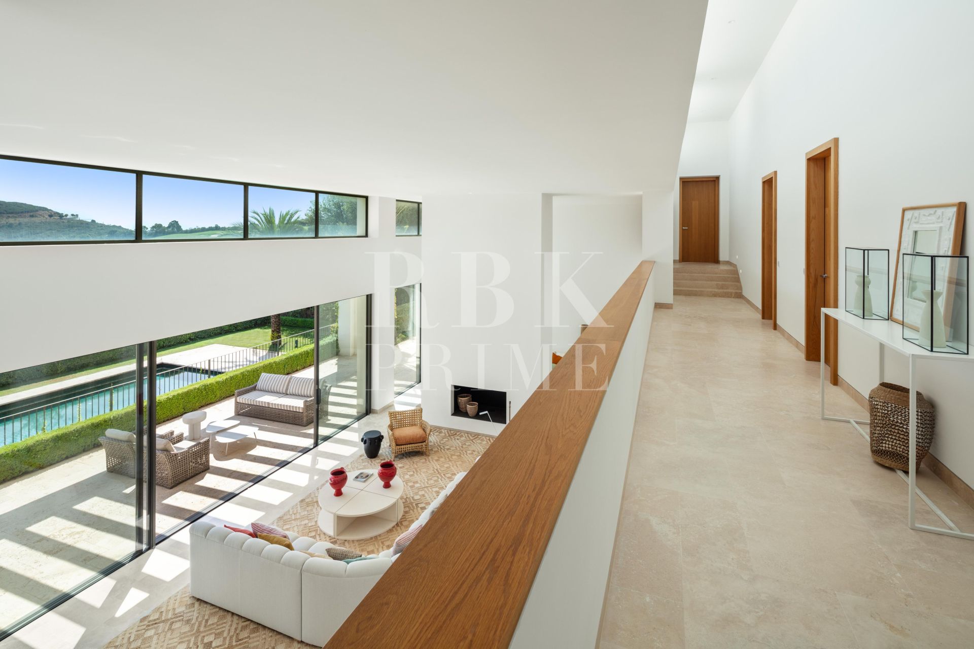 Available - Villa - Málaga - Costa del Sol