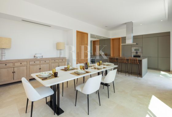 Villa · Available - Málaga