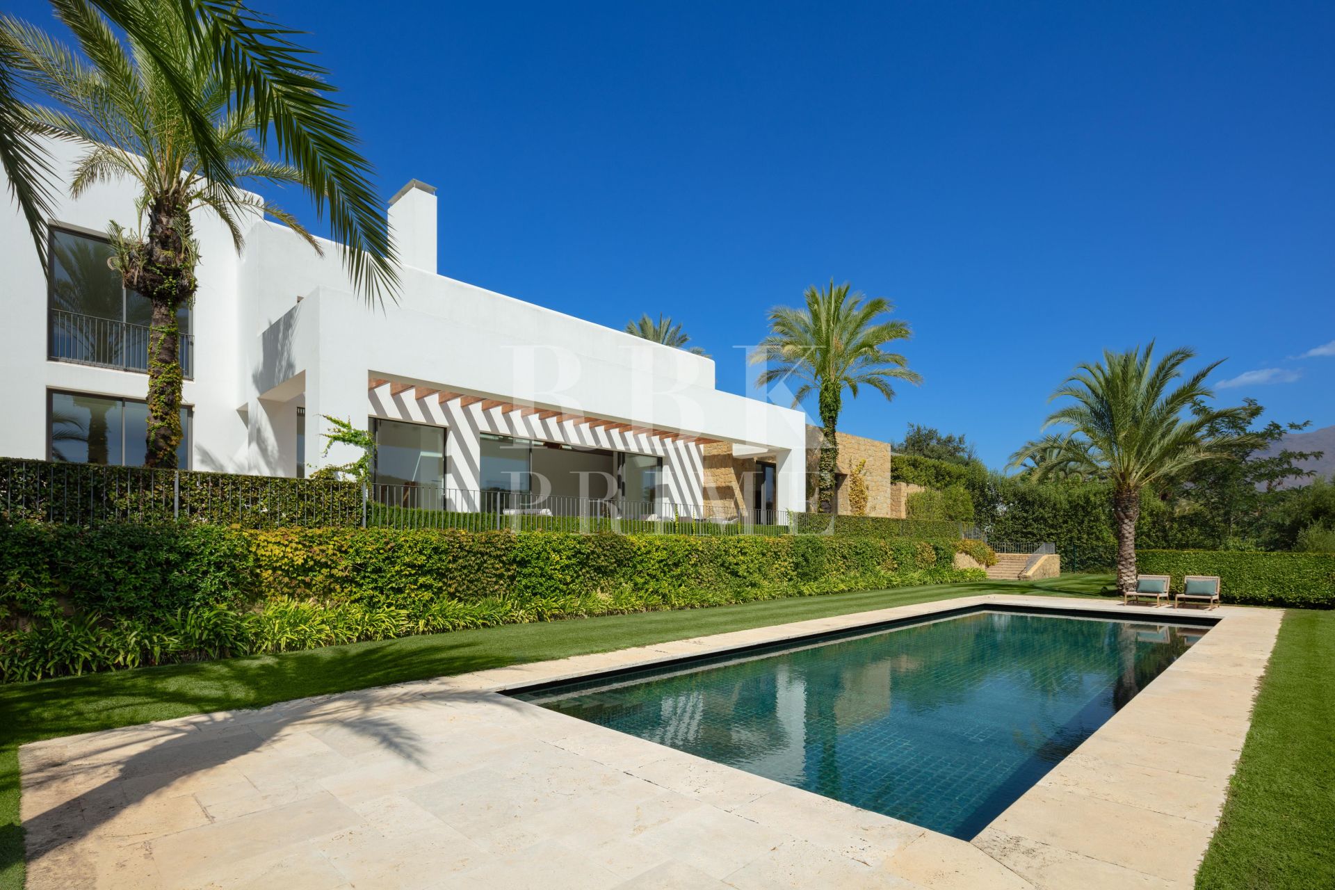 Available - Villa - Málaga - Costa del Sol