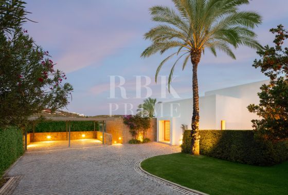 Villa · Available - Málaga