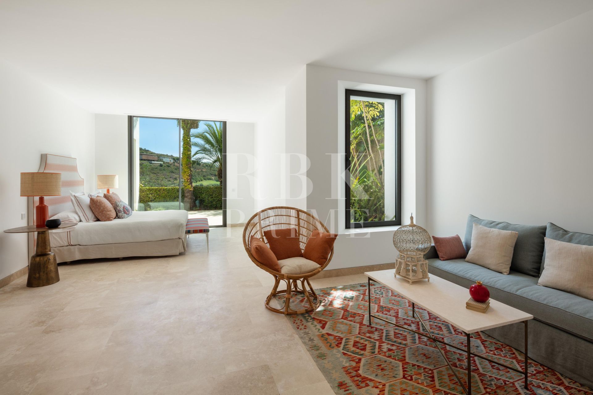 Available - Villa - Málaga - Costa del Sol